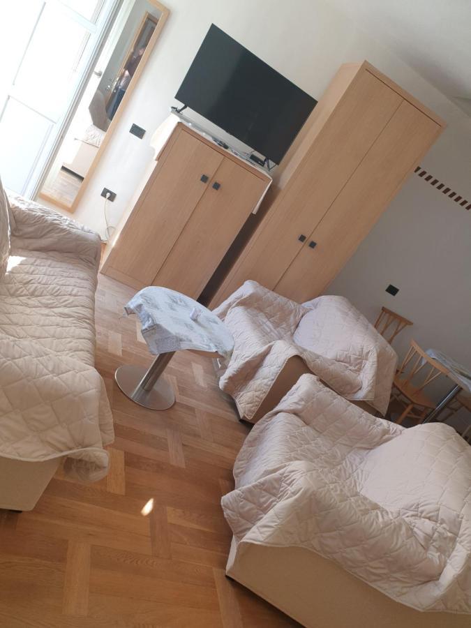Smartno Apartmaji Goran Apartamento Kojsko Exterior foto